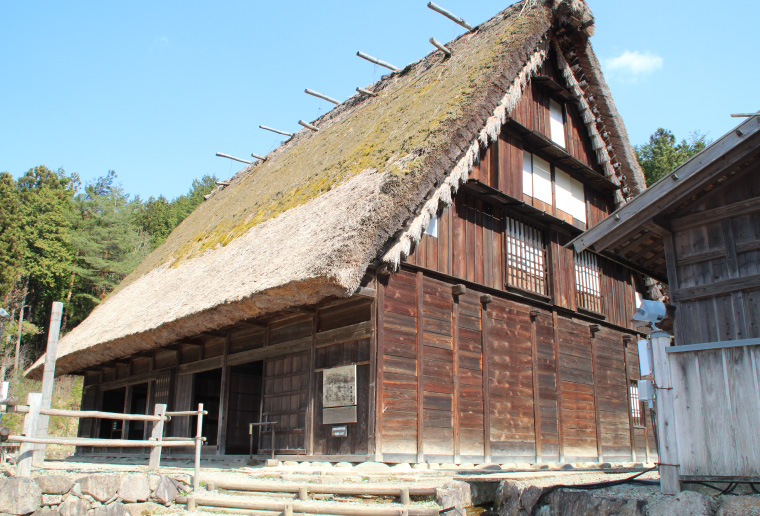 昔の日本の家屋